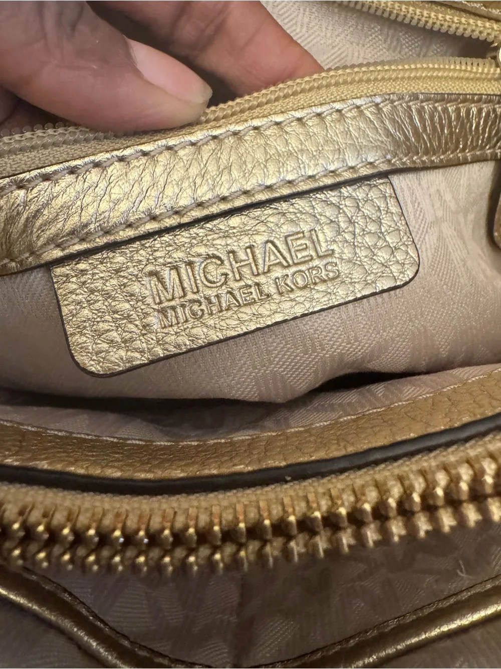 Michael Kor  Straw Rosalie Convertible Satchel. Missing the shoulder strap. - Picture 9 of 16